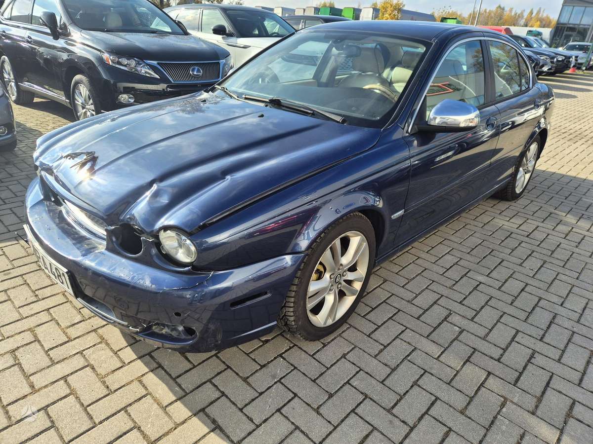 Jaguar X-Type
