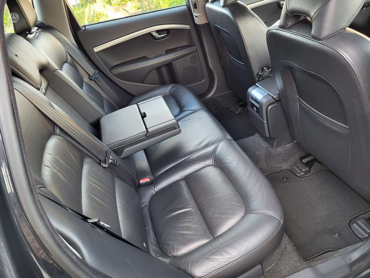 Volvo V70, 2.0 l., wagon