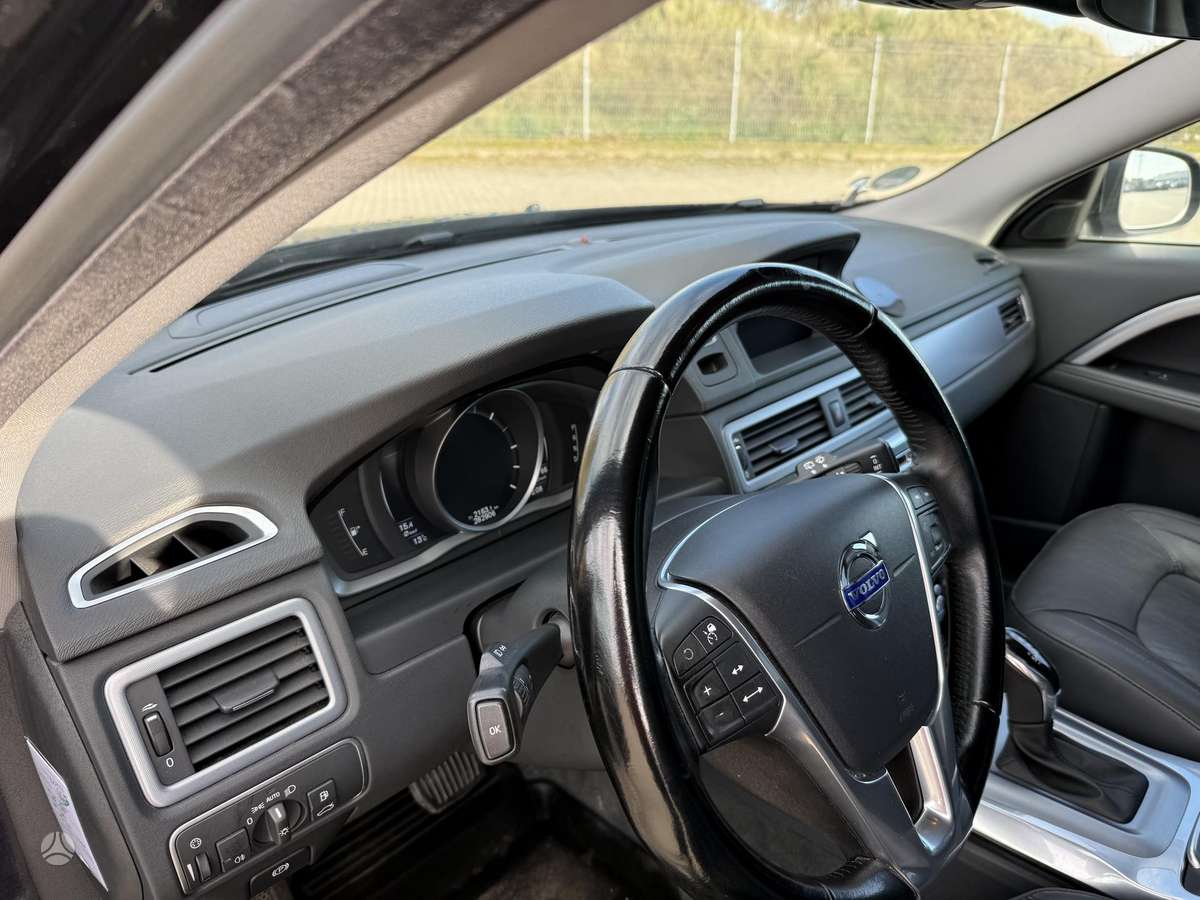 Volvo V70, 2.0 l., Универсал
