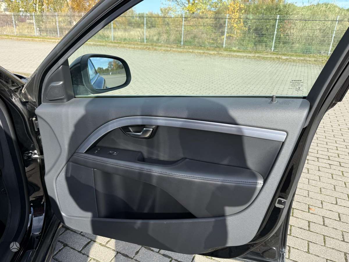 Volvo V70, 2.0 l., Универсал