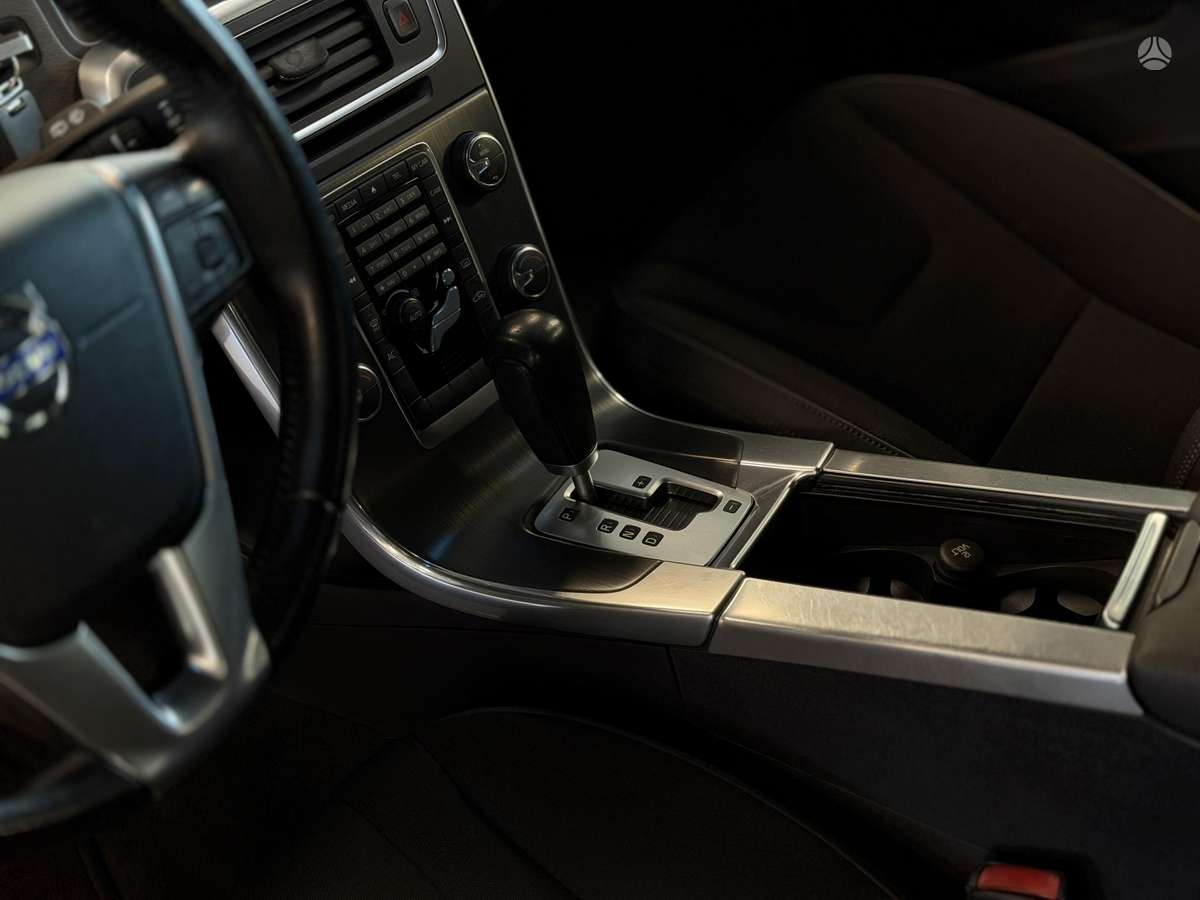 Volvo V60, 2.0 l., Универсал