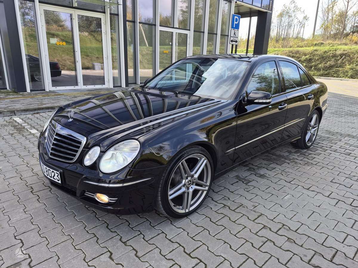Mercedes-Benz E230