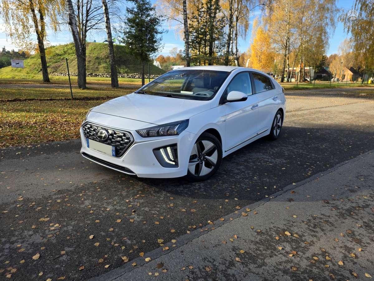 Hyundai IONIQ