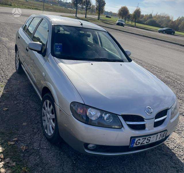 Nissan Almera