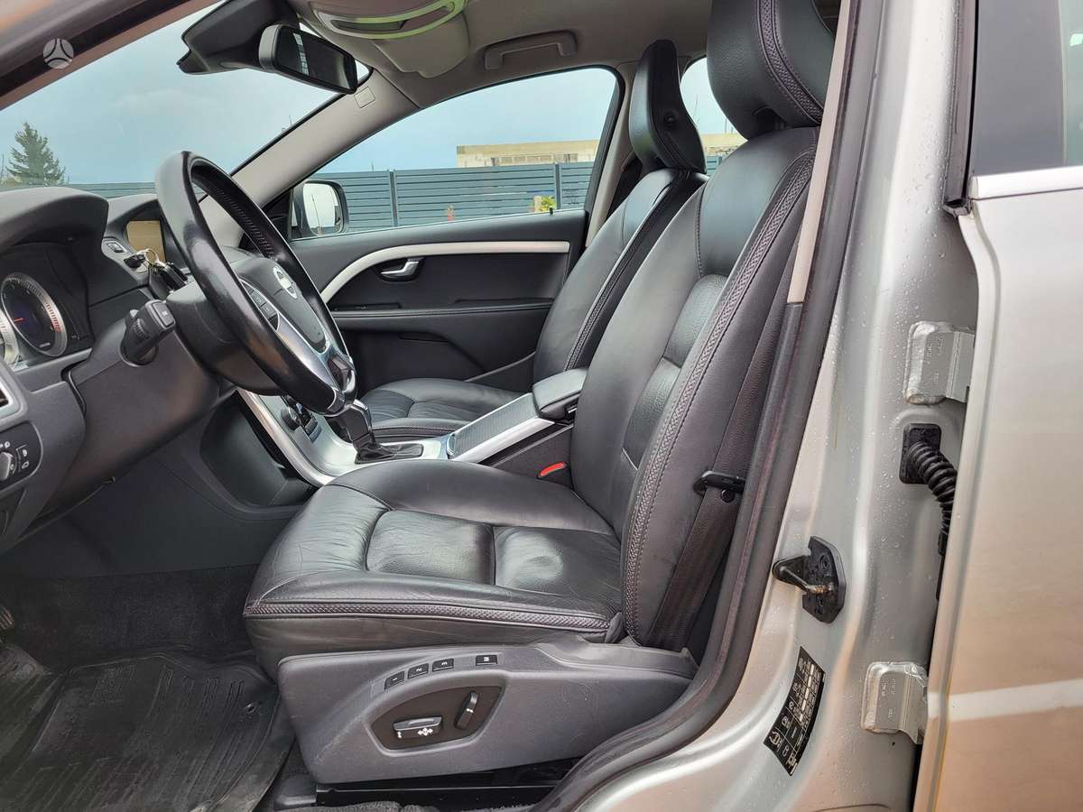 Volvo XC70, 2.4 l., Универсал
