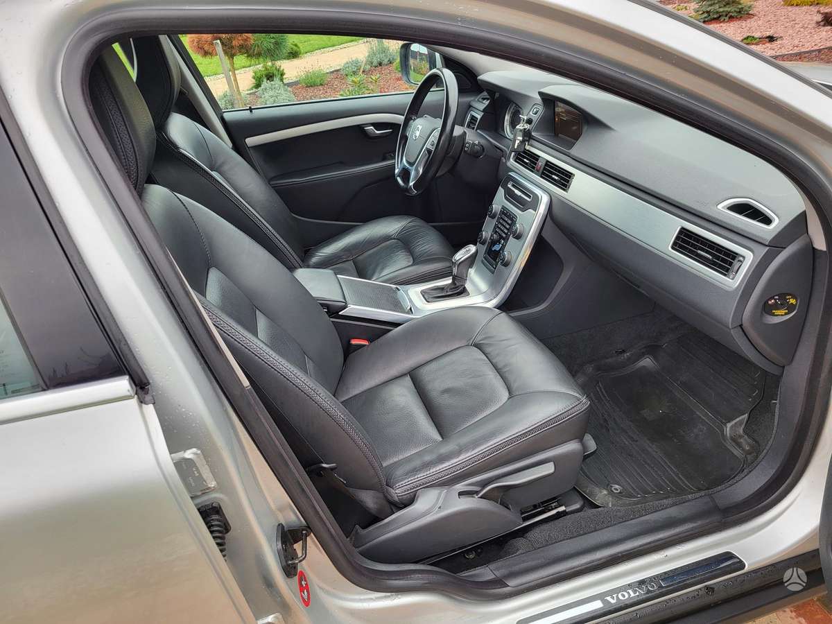 Volvo XC70, 2.4 l., Универсал