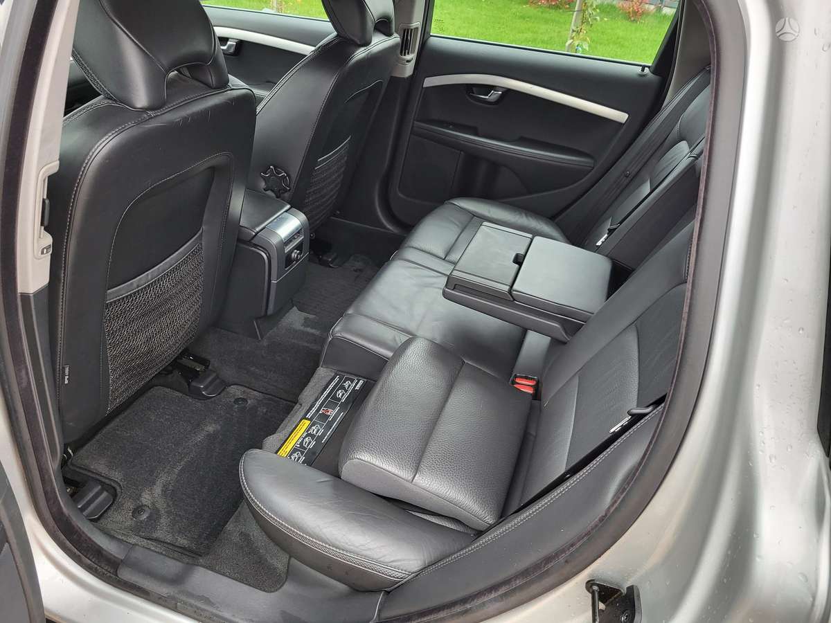 Volvo XC70, 2.4 l., Универсал
