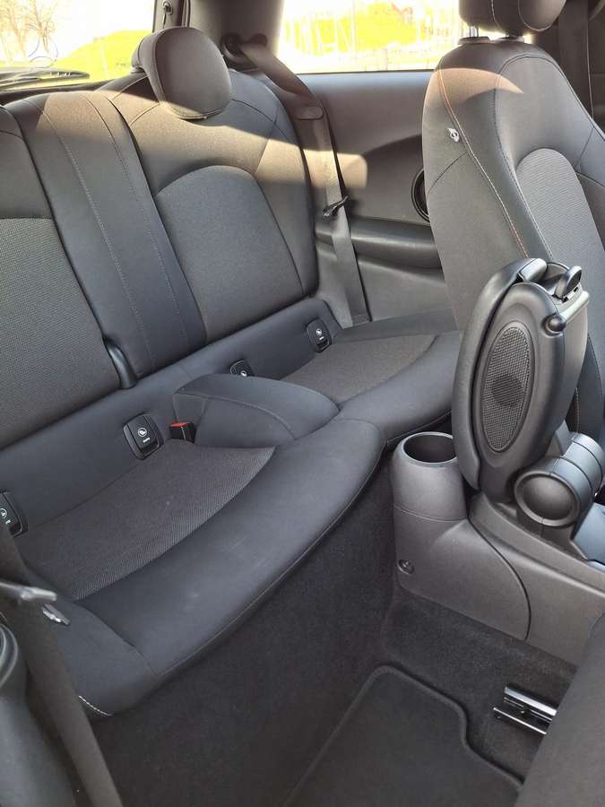Mini Cooper, 1.5 l., Хэтчбек