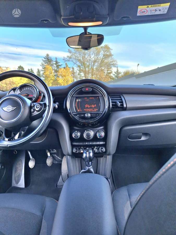 Mini Cooper, 1.5 l., Хэтчбек
