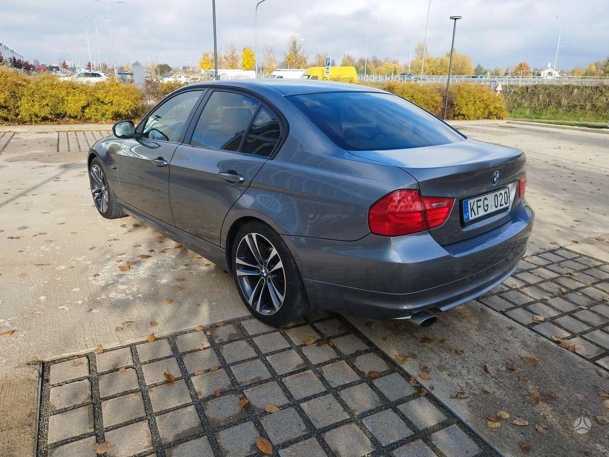 BMW 320, 2.0 l., Седан