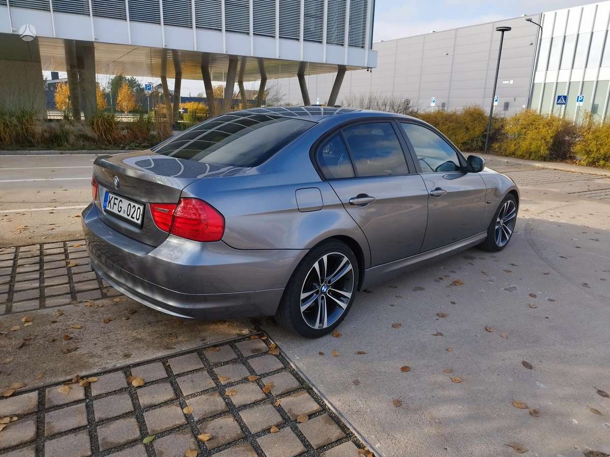 BMW 320, 2.0 l., Седан