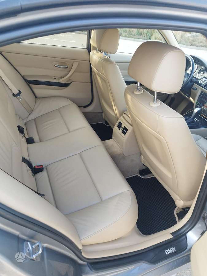 BMW 320, 2.0 l., Седан