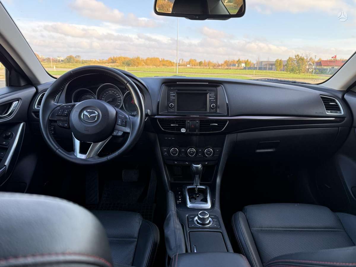 Mazda 6, 2.2 l., Седан