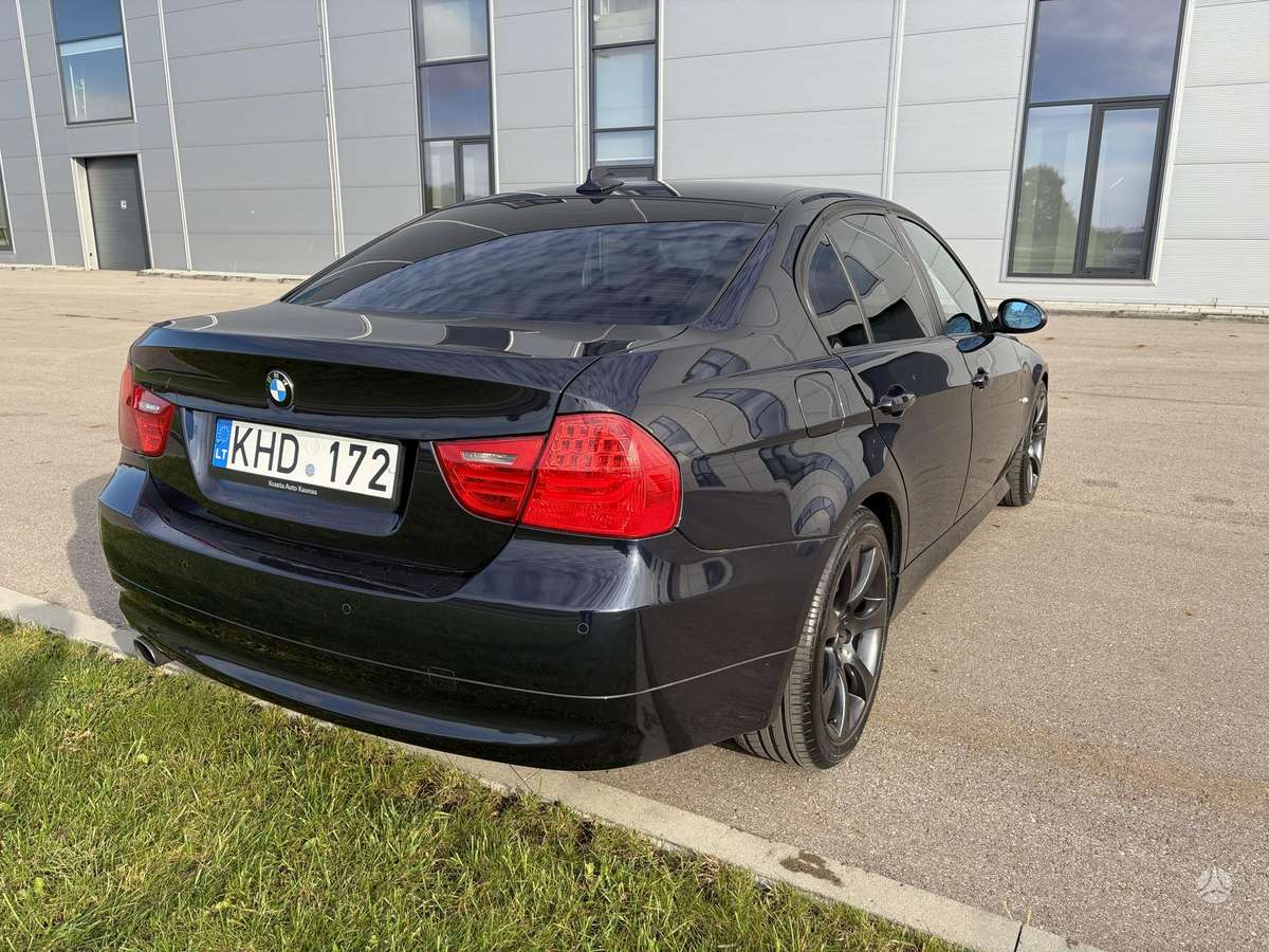 BMW 318, 2.0 l., Седан