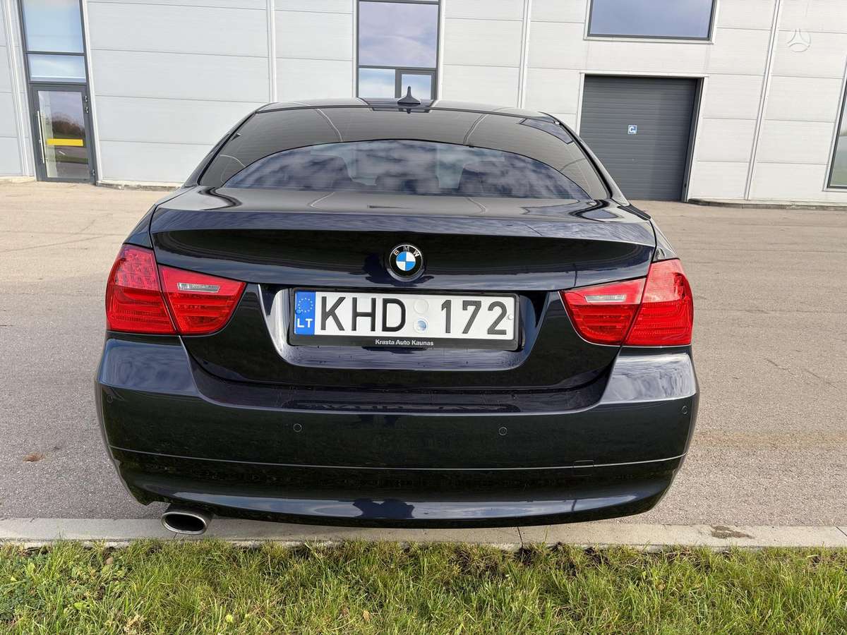 BMW 318, 2.0 l., Седан