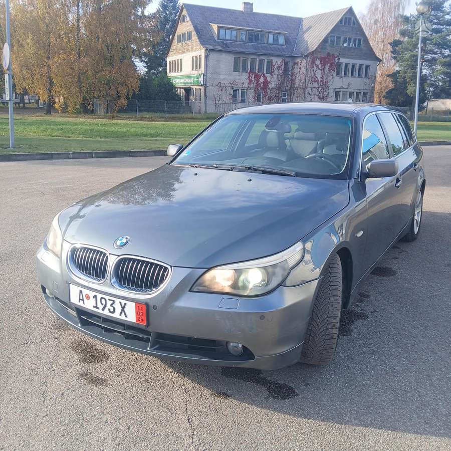 BMW 530