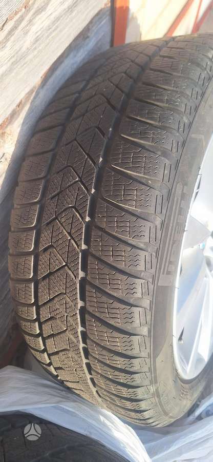 BMW, lengvojo lydinio, R18