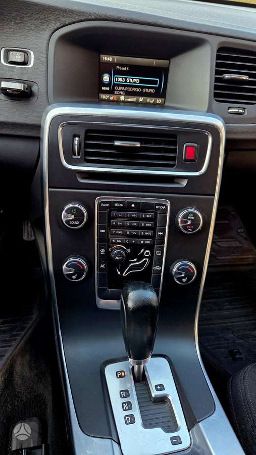 Volvo V60, 2.4 l., Универсал