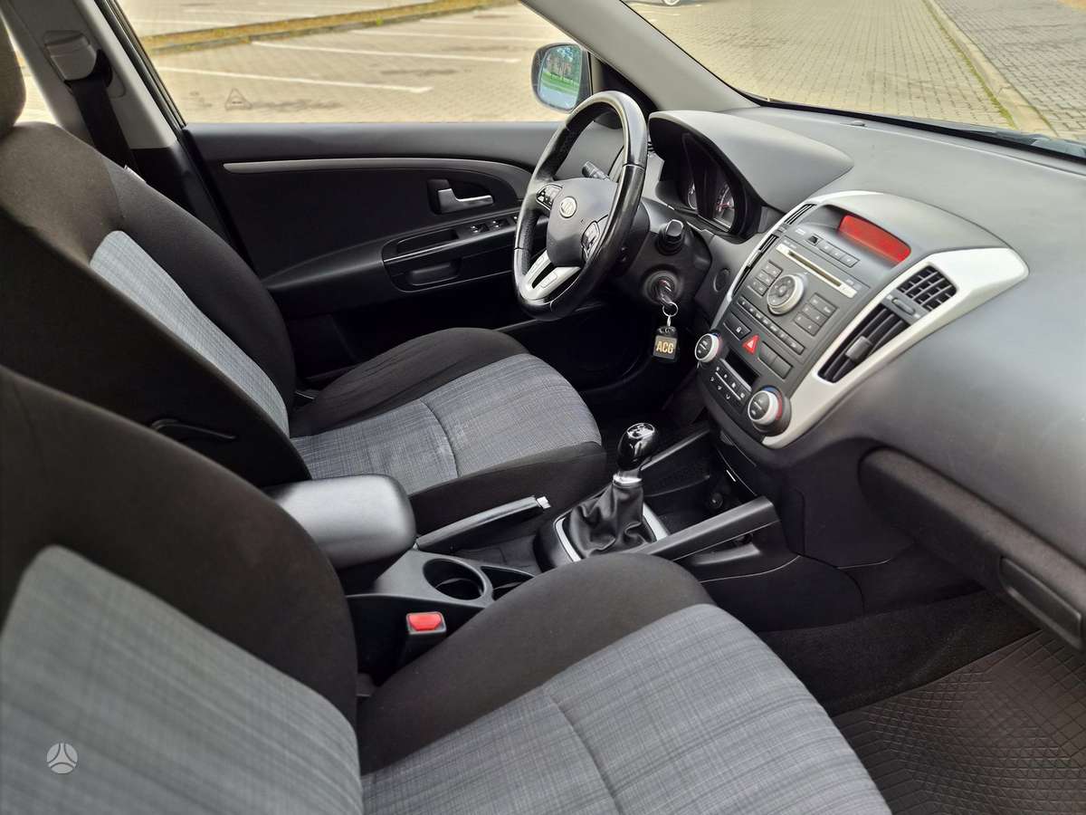 Kia Ceed, 1.6 l., Универсал