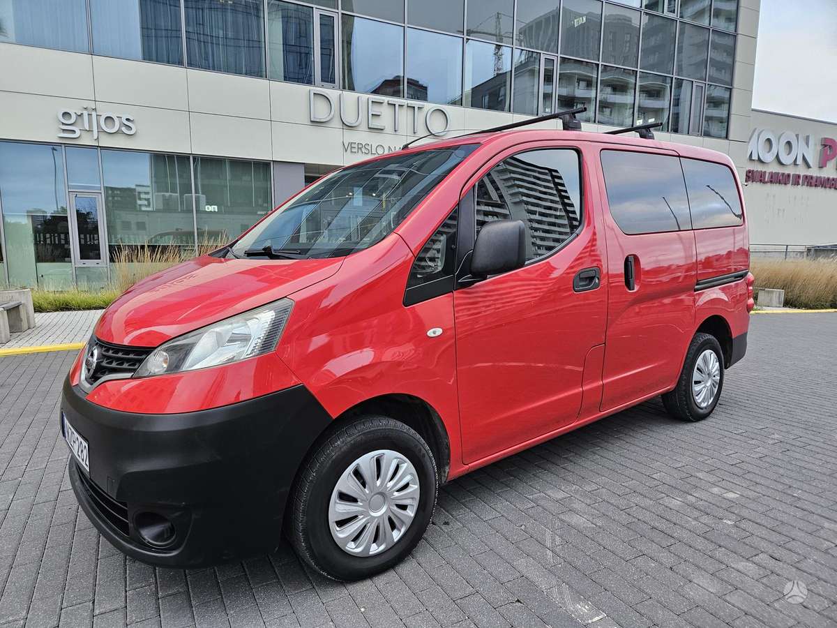 Nissan NV200