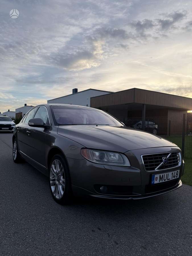 Volvo S80
