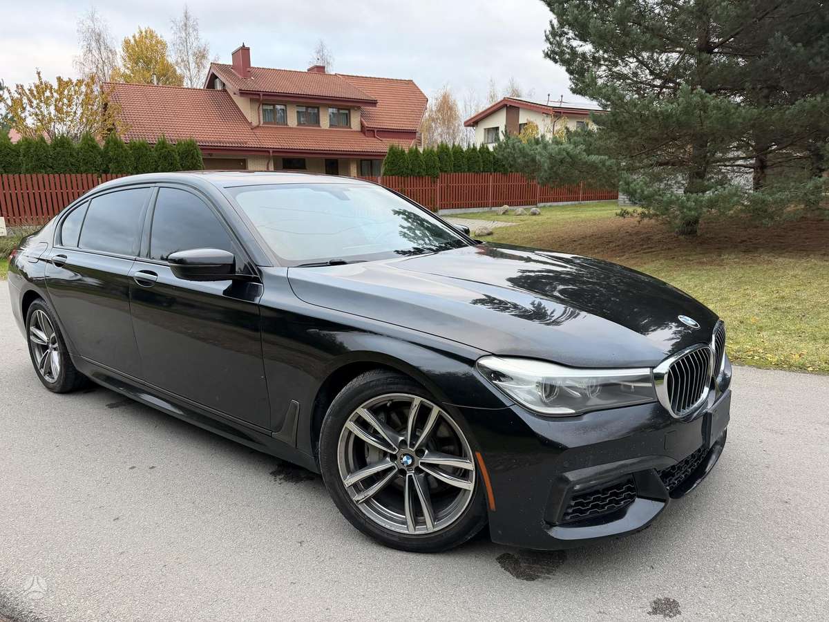BMW 740