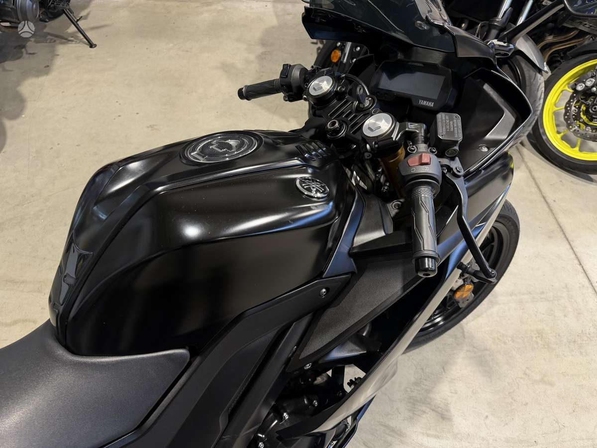 Yamaha YZF 125cc, superbikes