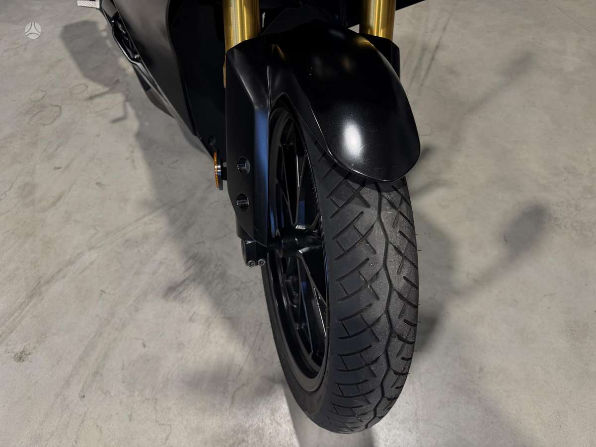 Yamaha YZF 125cc, superbikes