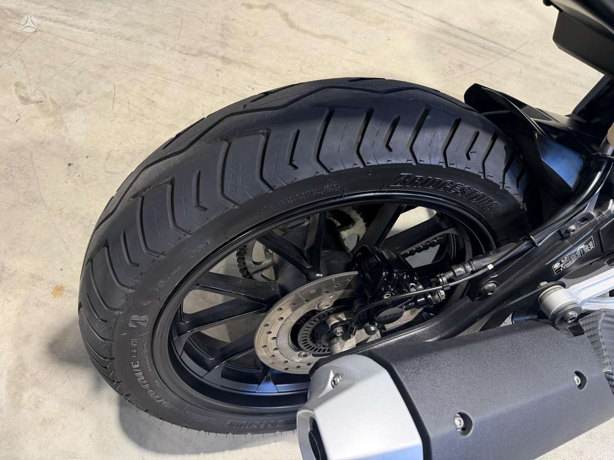 Yamaha YZF 125cc, superbikes
