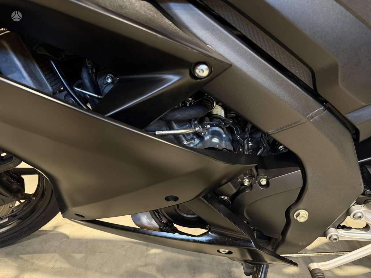 Yamaha YZF 125cc, superbikes