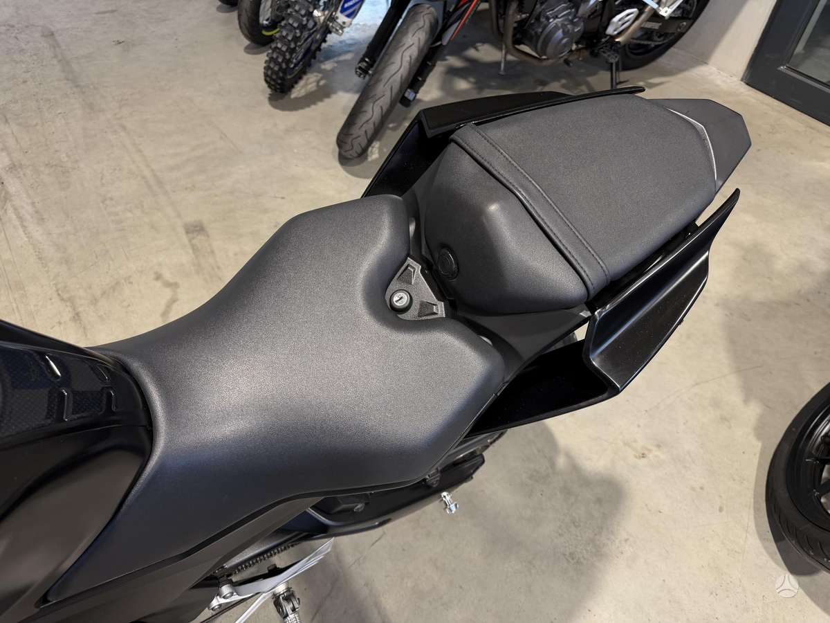 Yamaha YZF 125cc, superbikes