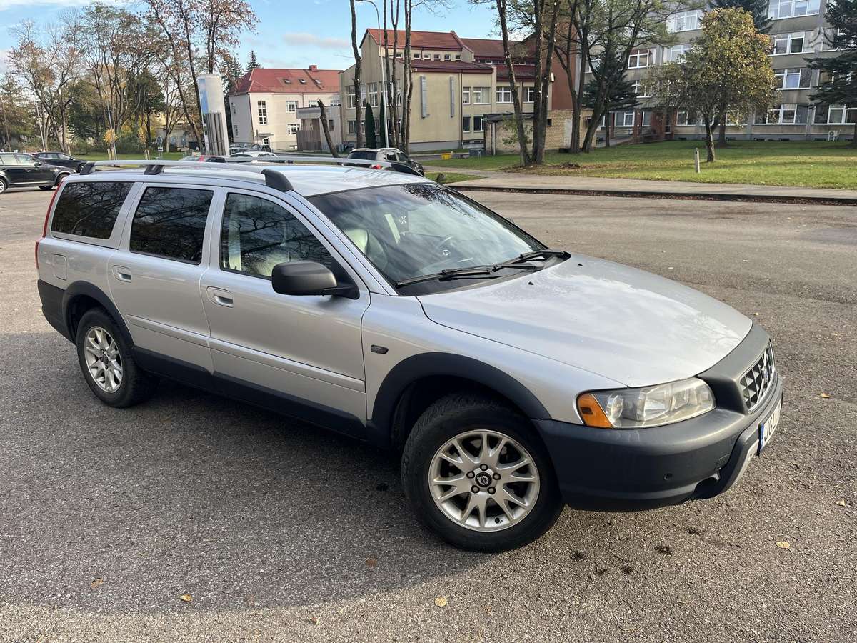 Volvo XC70, 2.4 l., Универсал