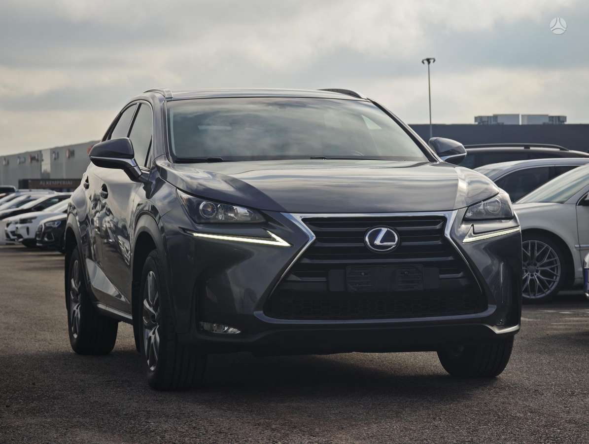 Lexus NX 300h