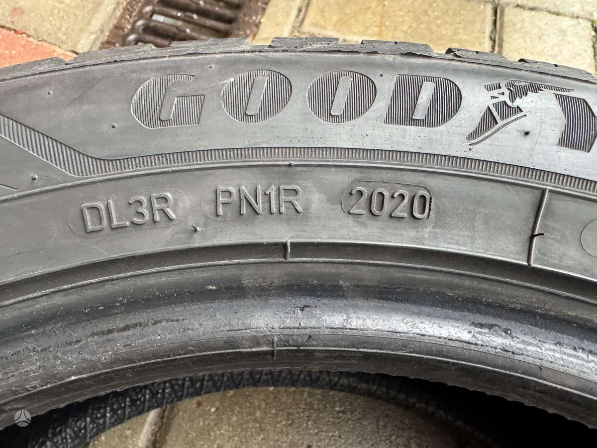 Goodyear Goodyear performance+, winter 215/55 R17