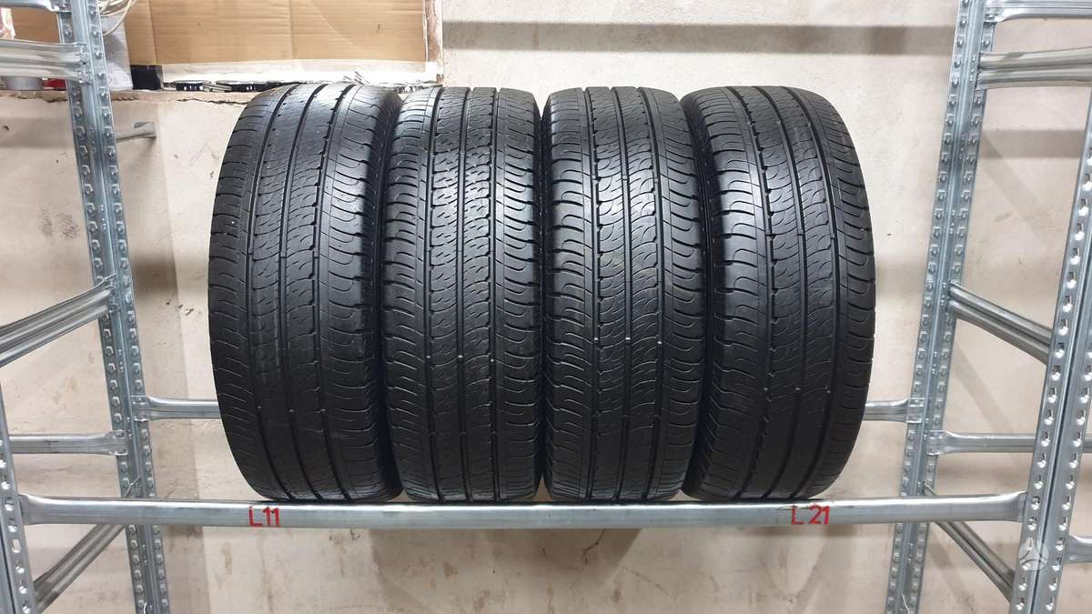 Goodyear Efficient Grip Cargo, летние 215/65 R15