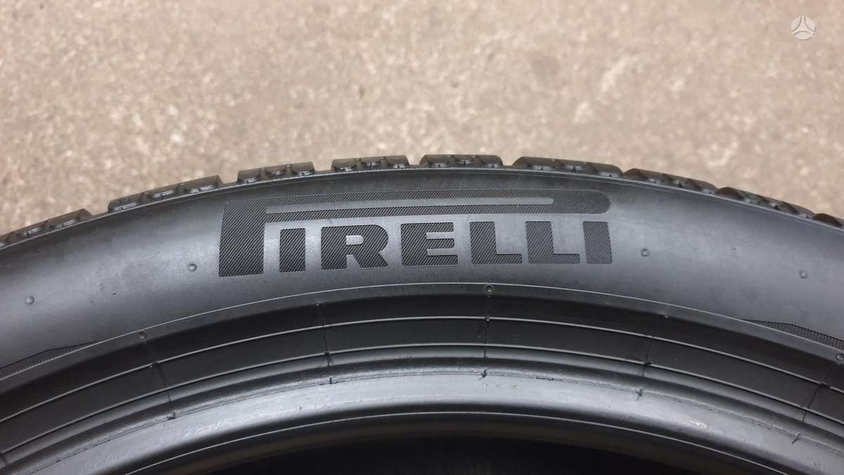 Pirelli PZero TM Winter, зимние 255/40 R19