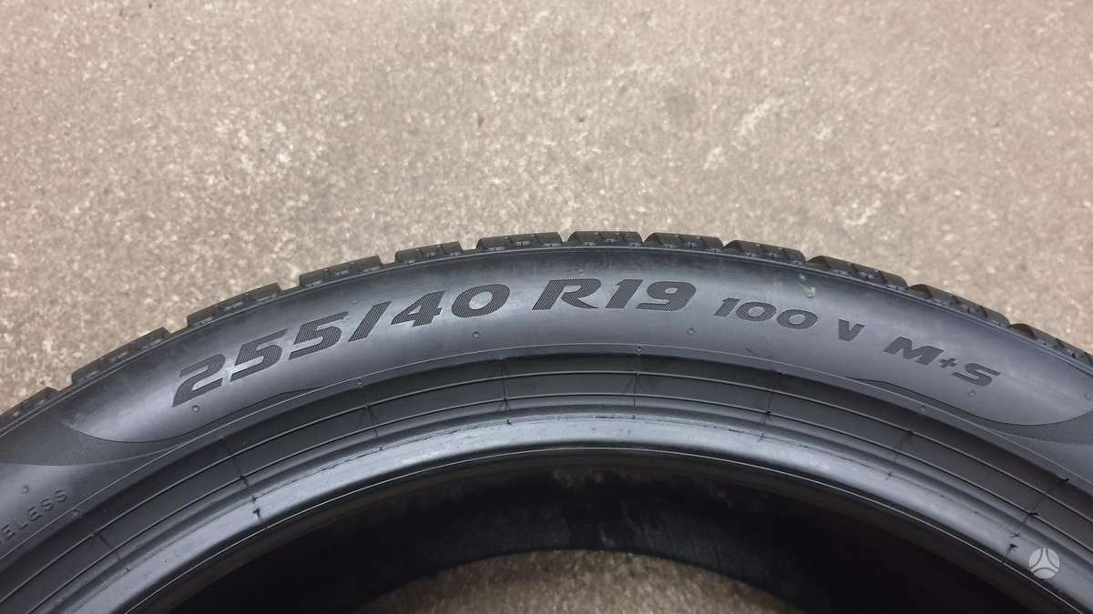 Pirelli PZero TM Winter, зимние 255/40 R19