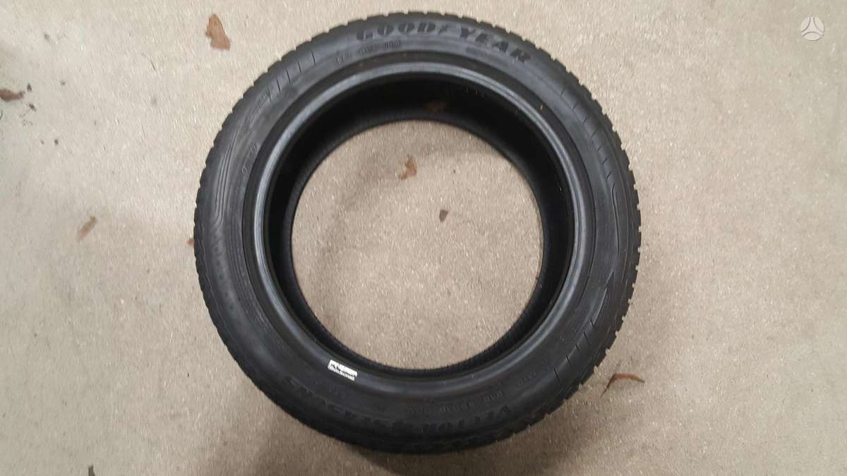Goodyear VECTOR4SEASONS, summer 215/45 R16
