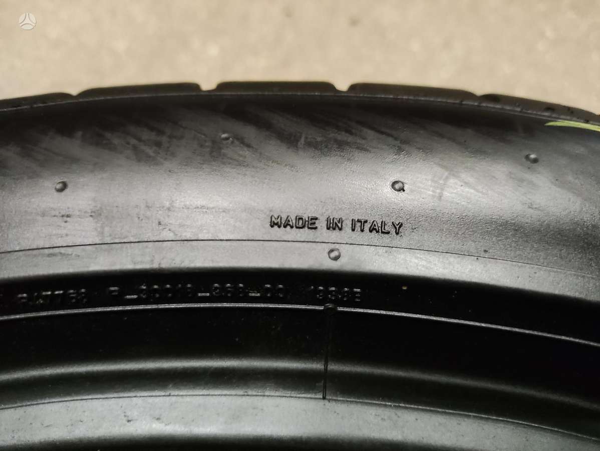Pirelli PZero TM, летние 235/45 R20