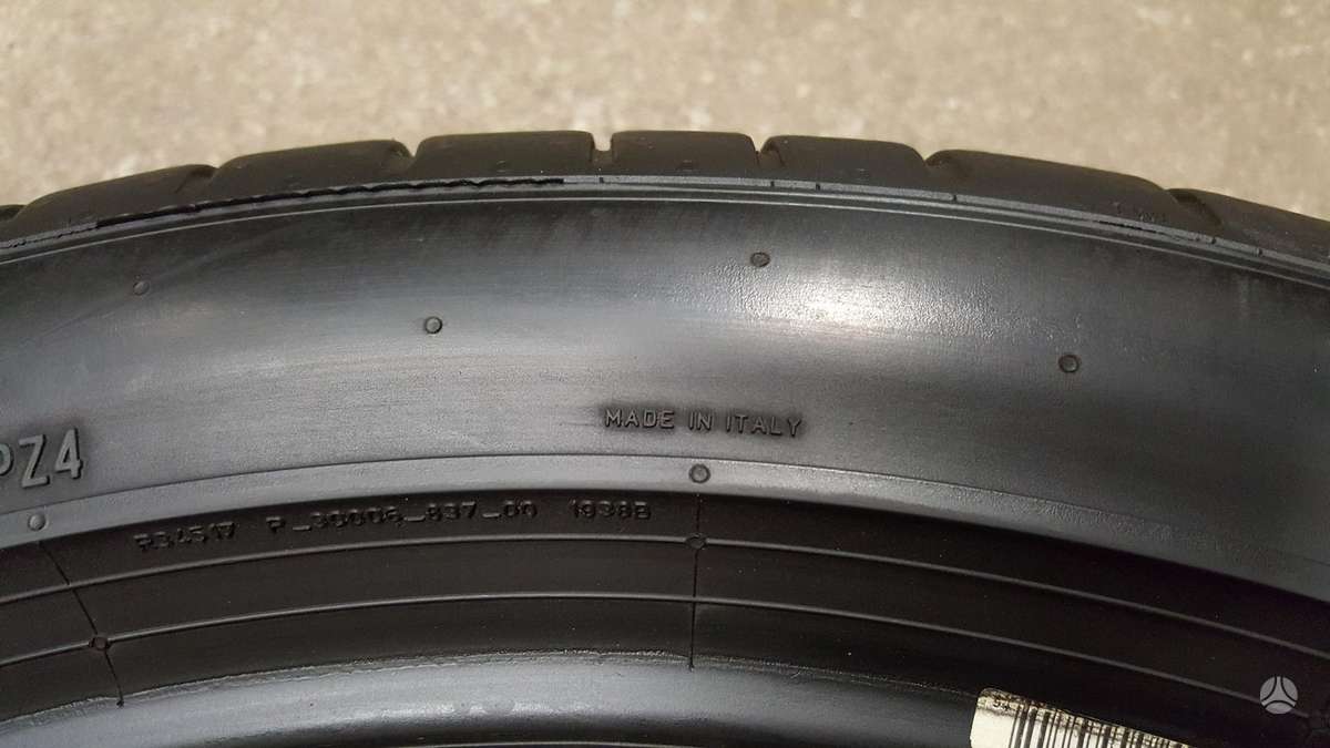 Pirelli PZero TM, летние 255/40 R21