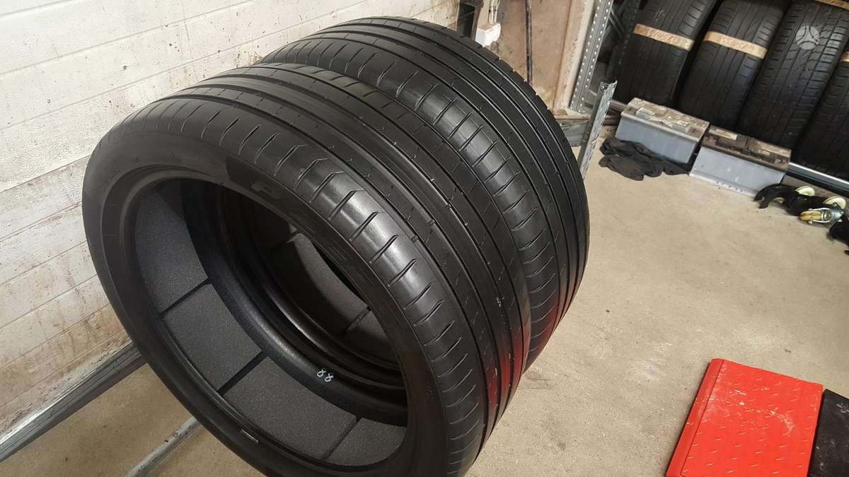 Pirelli P ZERO, summer 255/40 R21