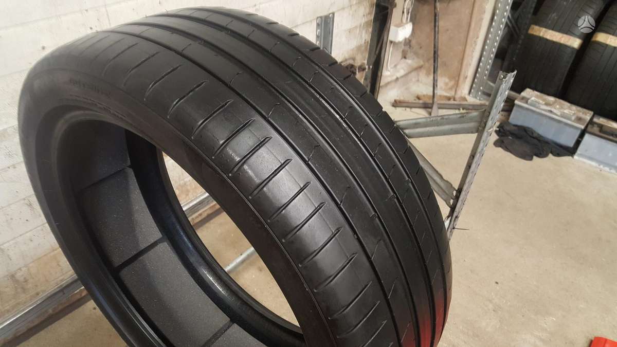 Pirelli P ZERO, vasarinės 255/40 R21