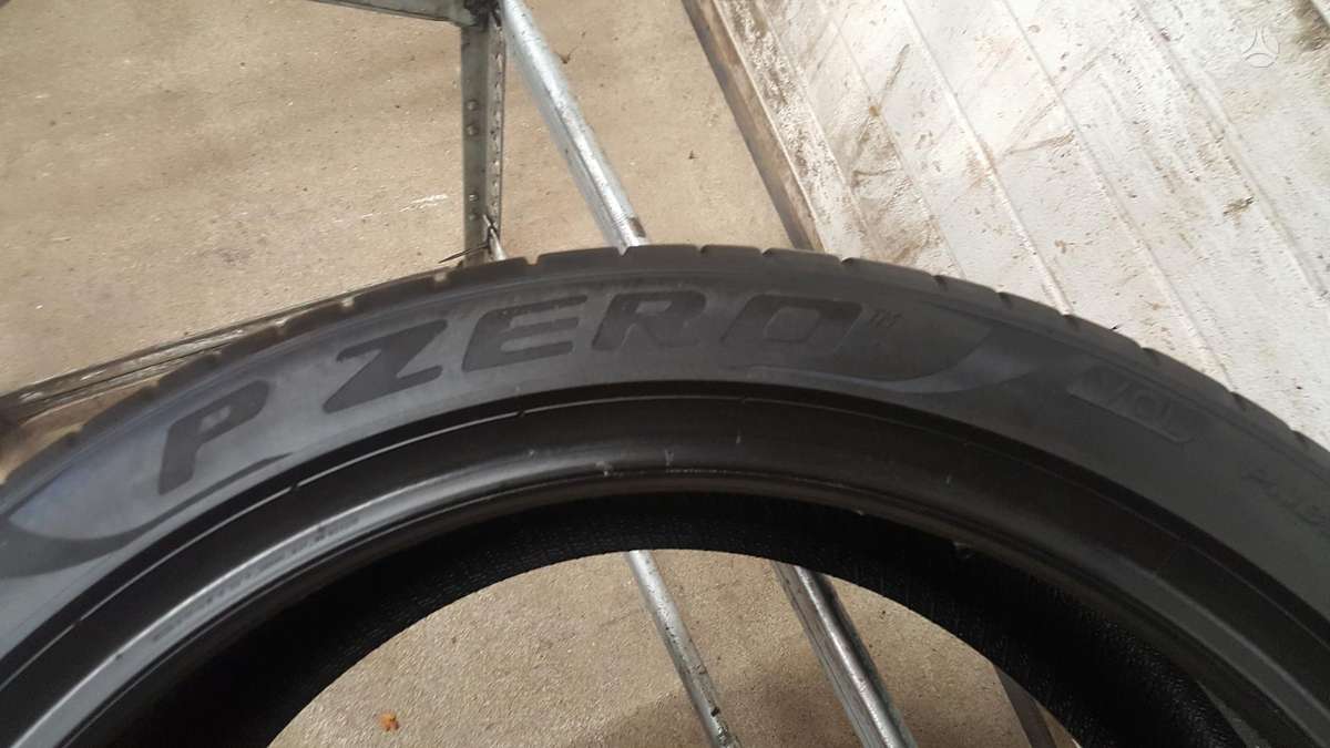 Pirelli P ZERO, summer 255/40 R21
