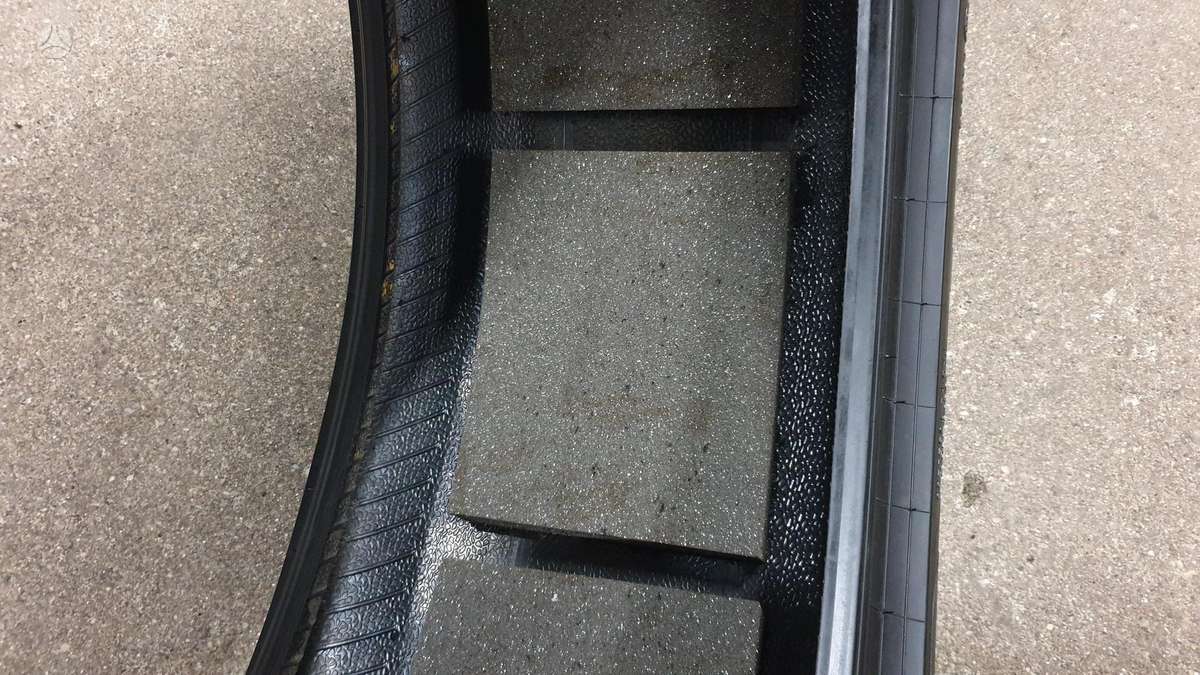 Pirelli PZero TM, vasarinės 275/35 R22