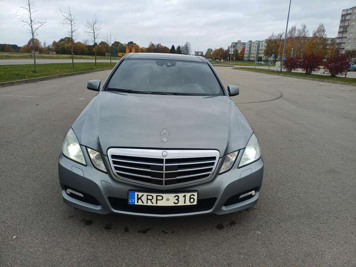 Mercedes-Benz E350