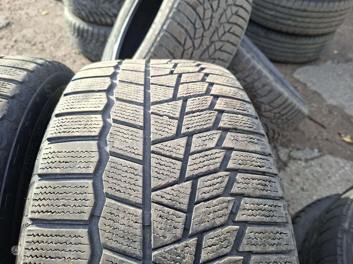 Maxxis, winter 245/45 R19