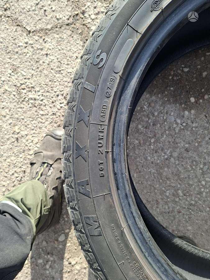 Maxxis, зимние 245/45 R19