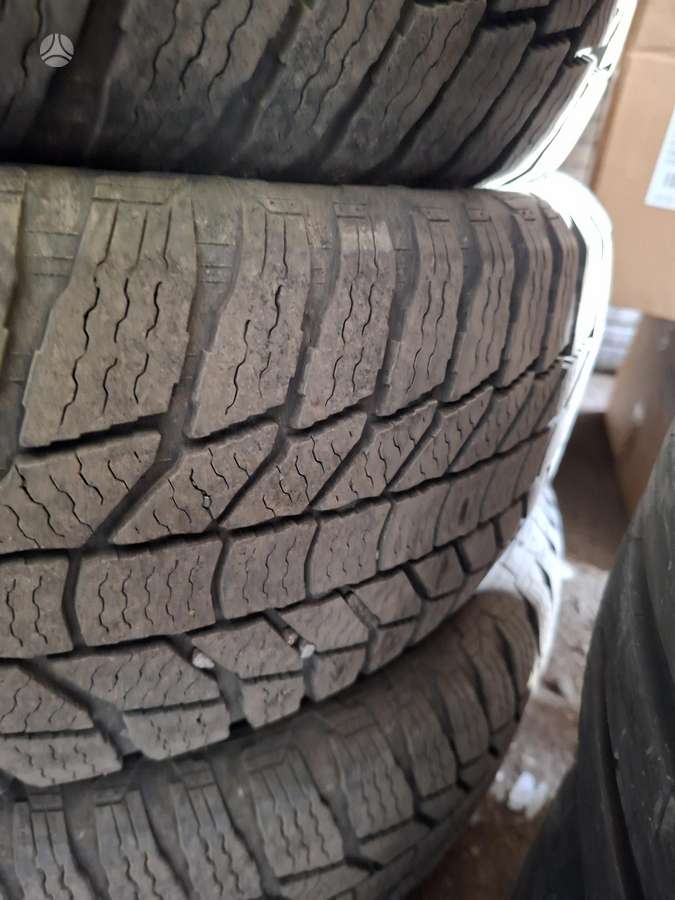 General 5mm, winter 235/60 R18