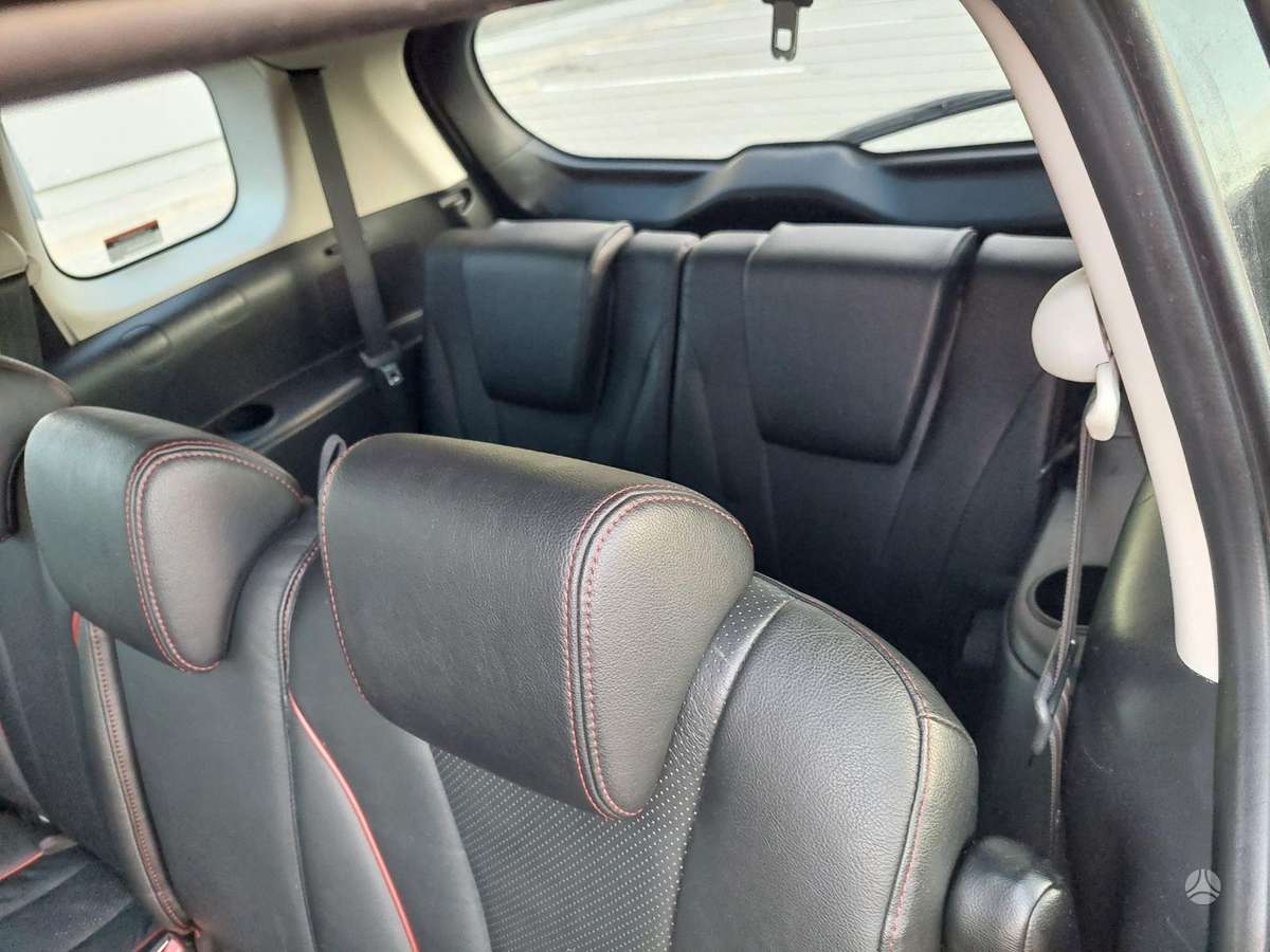 Mazda 5, 1.6 l., Минивэн