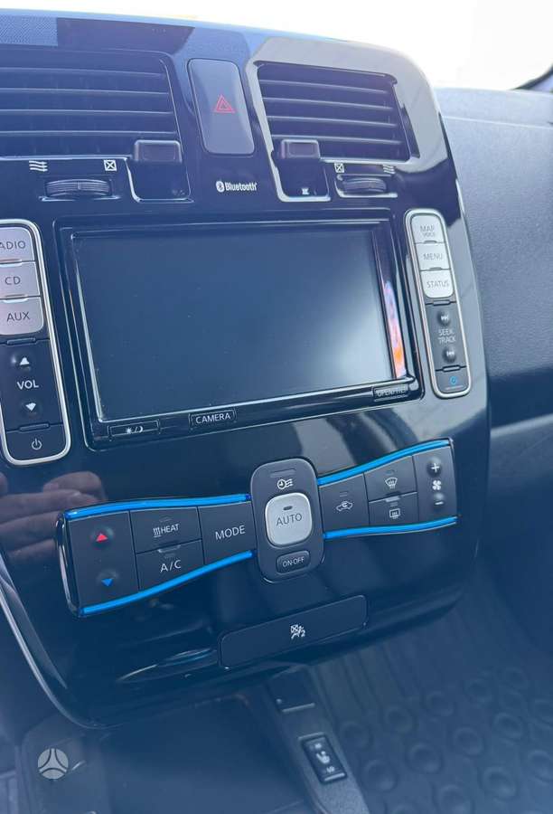 Nissan Leaf, 30 kWh, hatchback